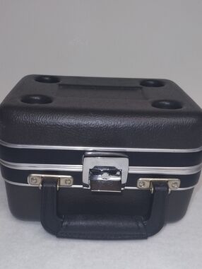 SAFETY BOX FOR STORAGE JEWELRY MONEY DOCUMENTS ETC